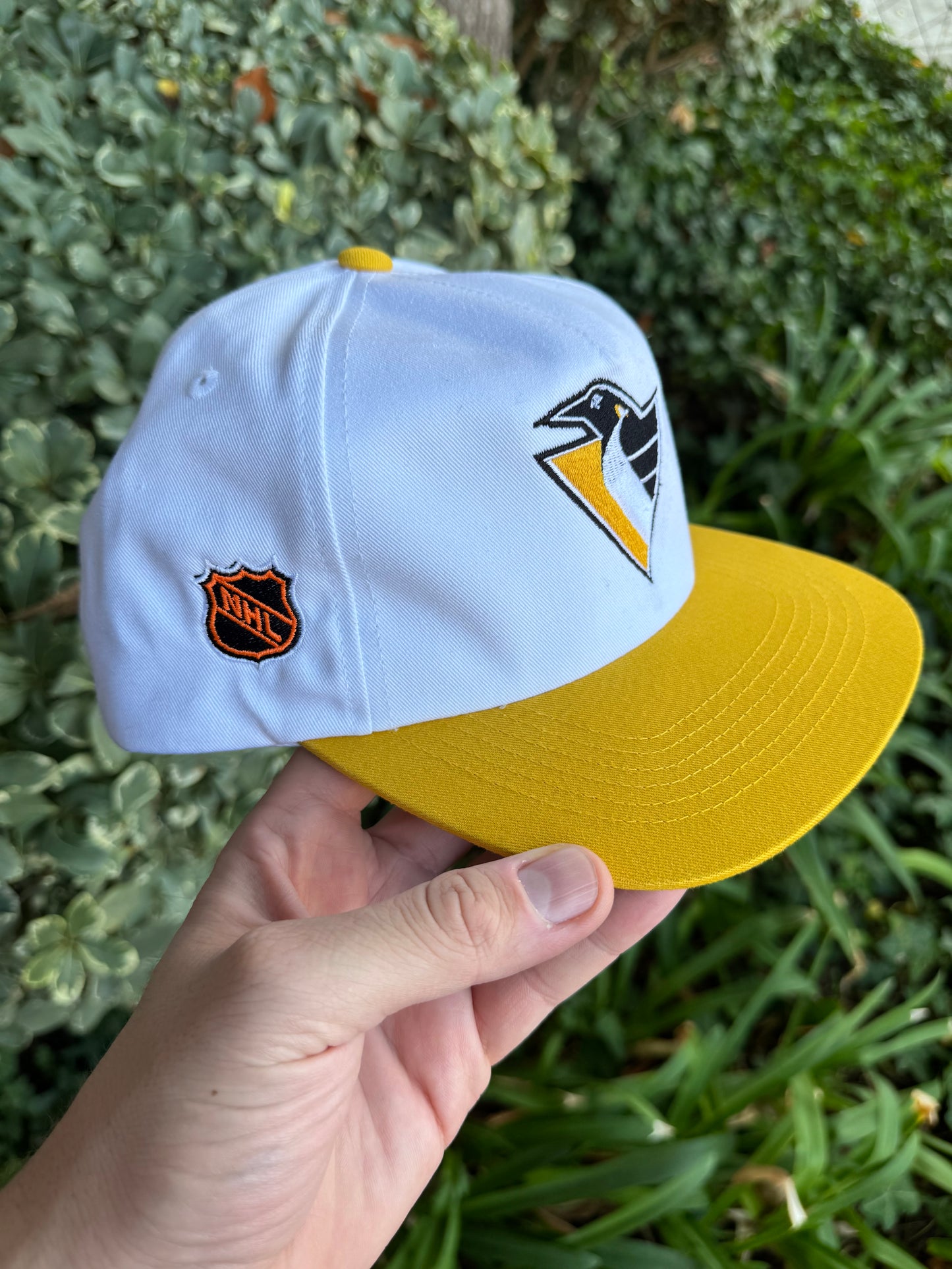 Robo Penguin Snap Back
