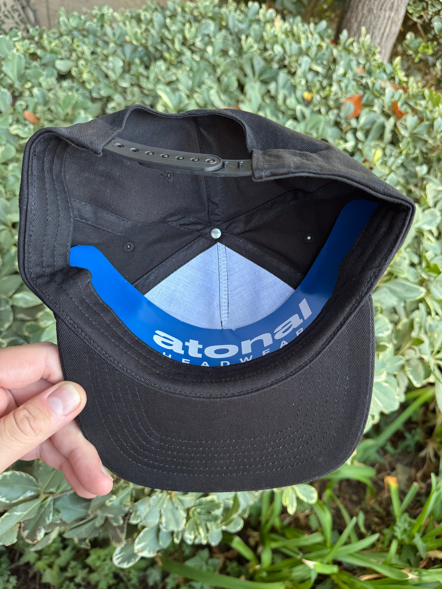 Robo Penguin Snap Back