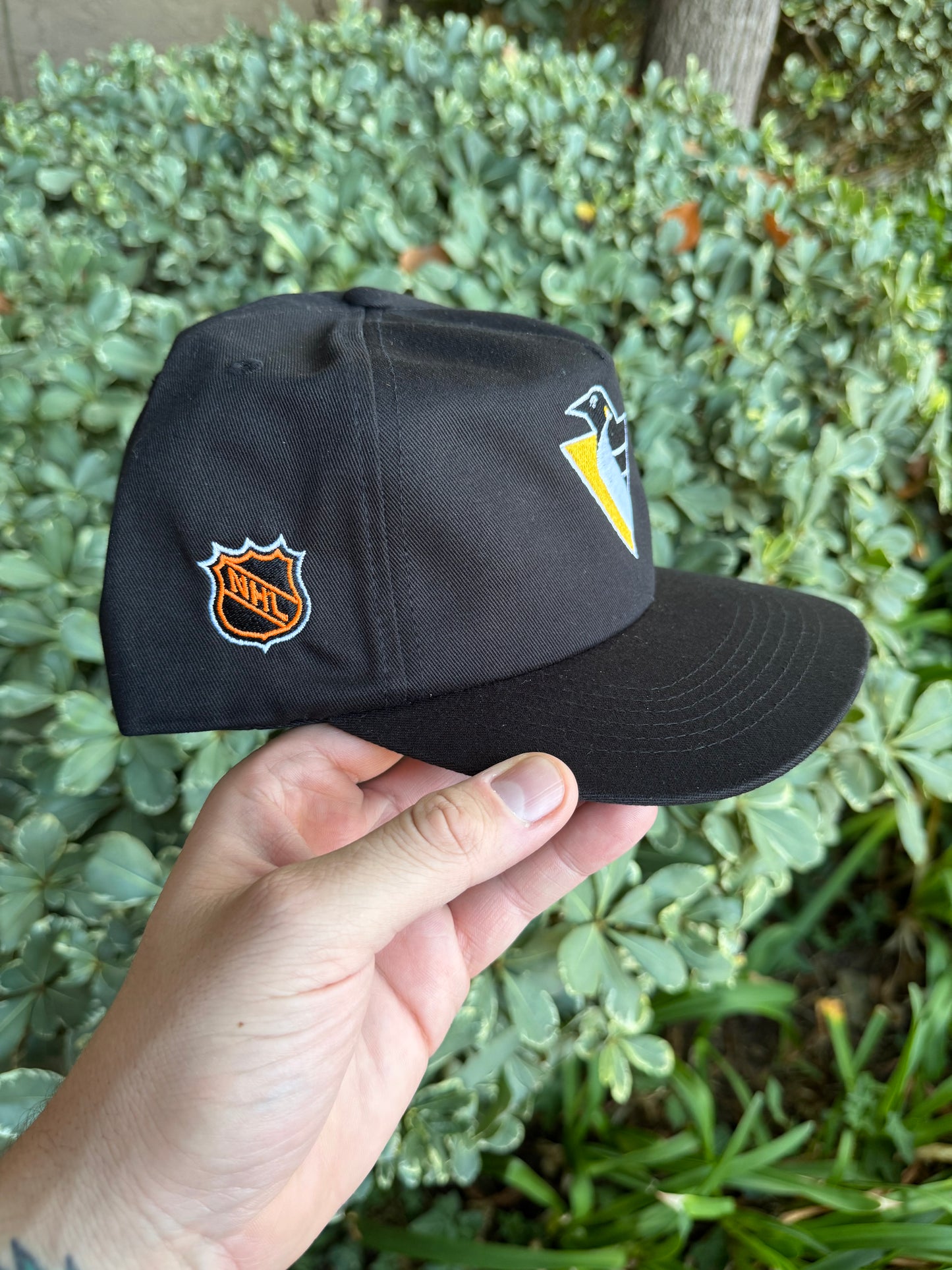 Robo Penguin Snap Back